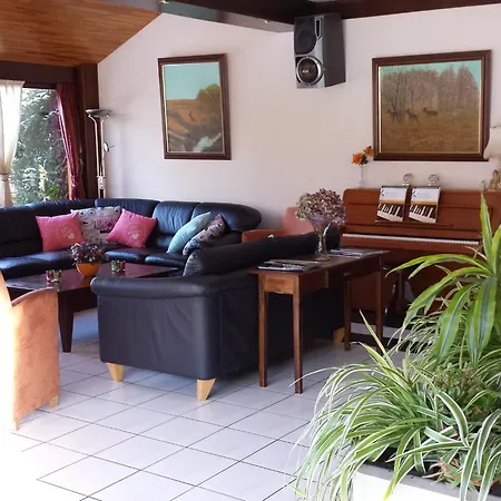 Atmospheric In Durbuy With Sauna Vila Septon