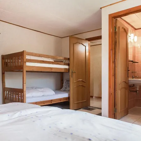 ヴィラ Atmospheric In Durbuy With Sauna *