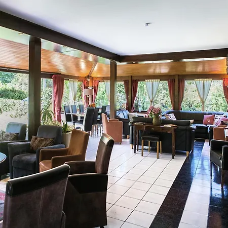 Atmospheric In Durbuy With Sauna Villa *